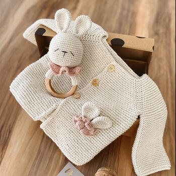 Cardigan pour bébé tricoté à la main en coton biologique, super doux, lapin 1