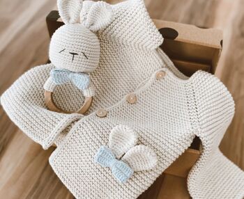 Cardigan pour bébé tricoté à la main en coton biologique, super doux, lapin 4
