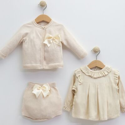 A Pack of Four Sizes 100% Cotton Knitwear Stylish Baby Set