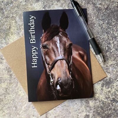 Carte de voeux joyeux anniversaire cheval