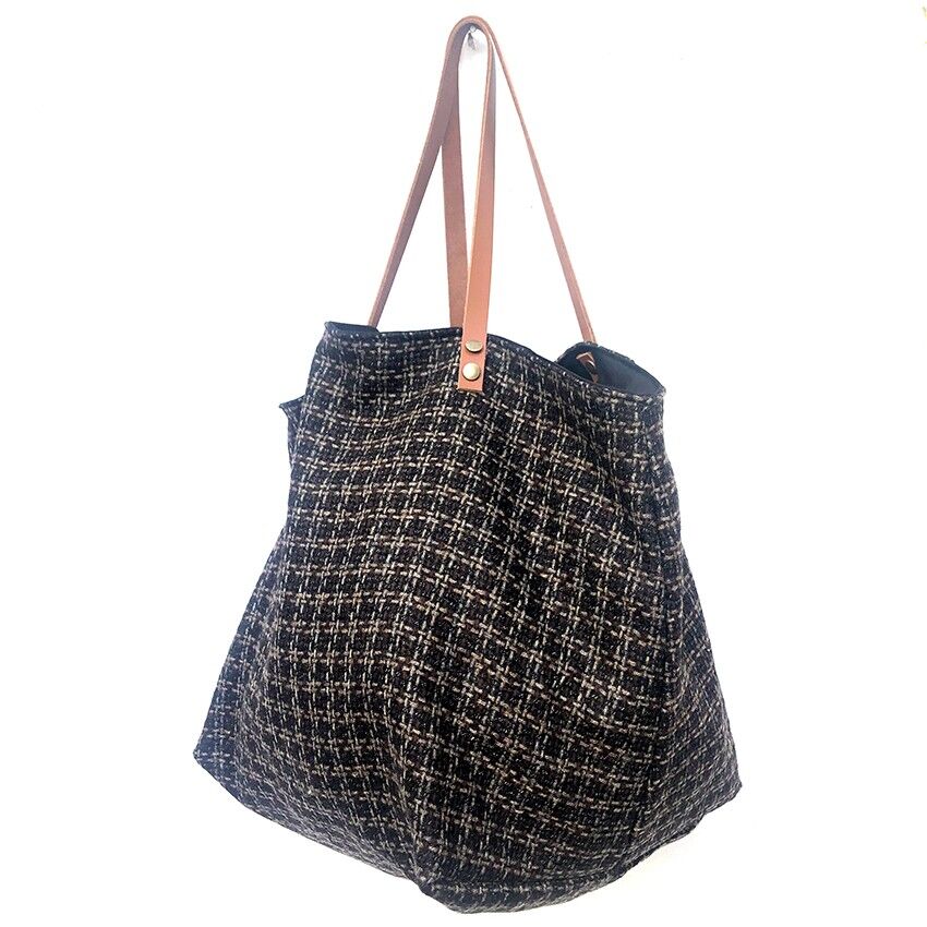 Grafische Braunton-Taschentasche