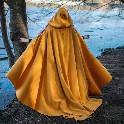Cape jaune laine vegan druide longue cape de sorcière automne hiver