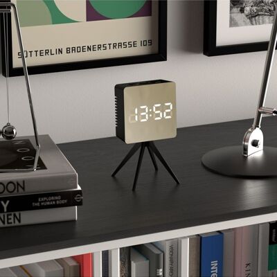 Digital alarm clock - Futuristic design - LED mirror - Black - Droid - Newgate