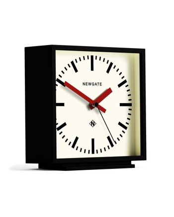 Horloge - Classique & Rétro - Noir et Rouge - AMP - Newgate 1