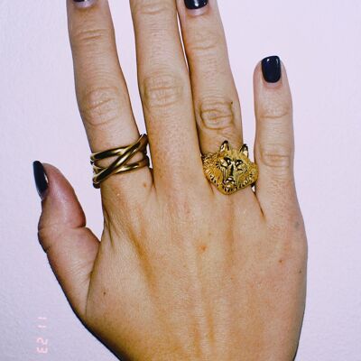 Sie Wolf Ring