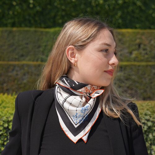 Foulard de créateur 100% en soie, 100% made in France, 100% artisanal - Le Trocadéro