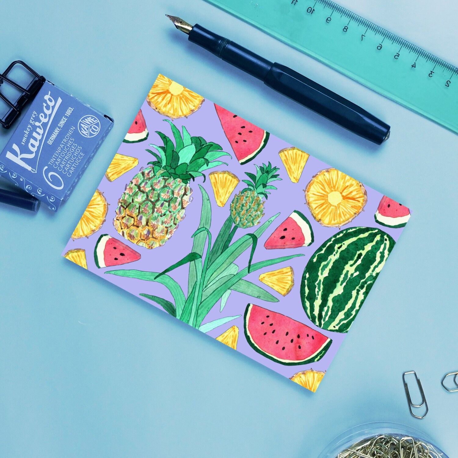 Cartolina frutti estivi viola