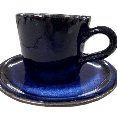 Tazza e piattino in ceramica