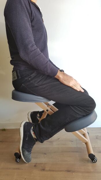 Chaise posturale à roulettes 4