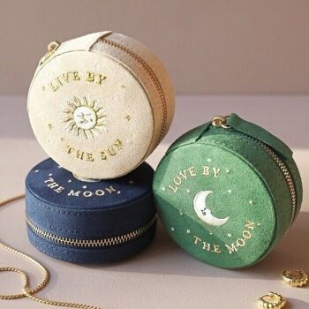 Boîte à bijoux ronde brodée soleil et lune en vert 5