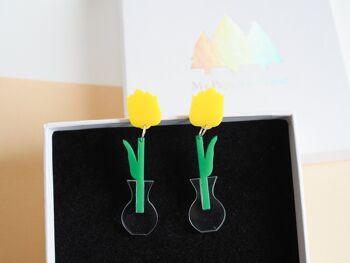 Boucles d'oreilles pendantes tulipe acrylique 3