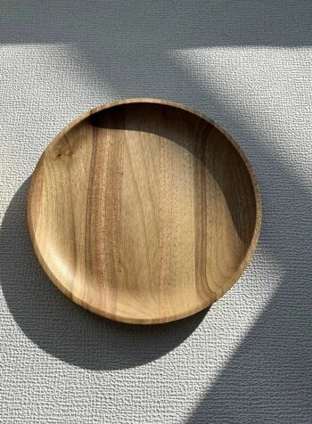 Alstroemeria, assiette en bois de noyer, rounde, diamètre 20 cm 5