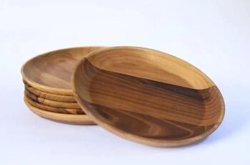 Alstroemeria, assiette en bois de noyer, rounde, diamètre 20 cm 10
