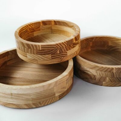 Bellflower. Set of 3 walnut wood bowls, rounds.