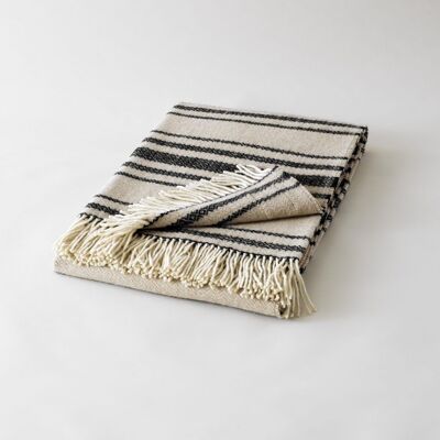 French wool throw from the Pyrenees beige and black patterns
