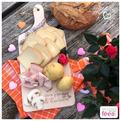 Schneidebrett "Living on Love & Raclette" (Valentinstag, Apéro, Raclette-Party, Berg, regionale Produkte)