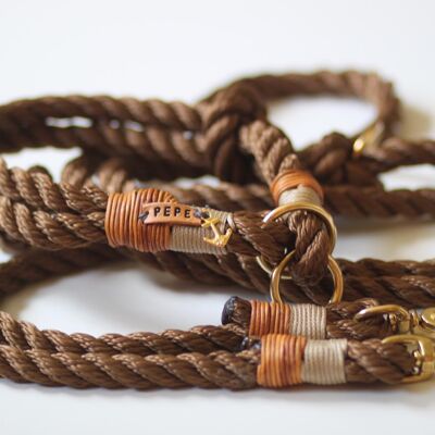 Conjunto "cuero marrón" con correa y collar - Correa ajustable en 3 direcciones, 2,5 m de largo - con etiqueta para el nombre