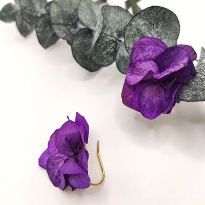 Boucle d'oreilles en fleurs d'hortensia stabilisées, Prunille