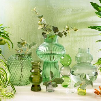 Vase galet en verre vert pâle 3