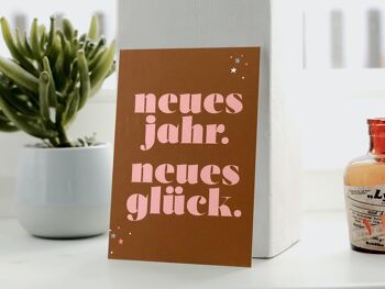 Carte postale typo ›nouvel an. nouveau bonheur‹ / 01 3