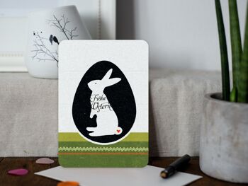 Carte postale ›Lapin de Pâques dans l'œuf‹ 2