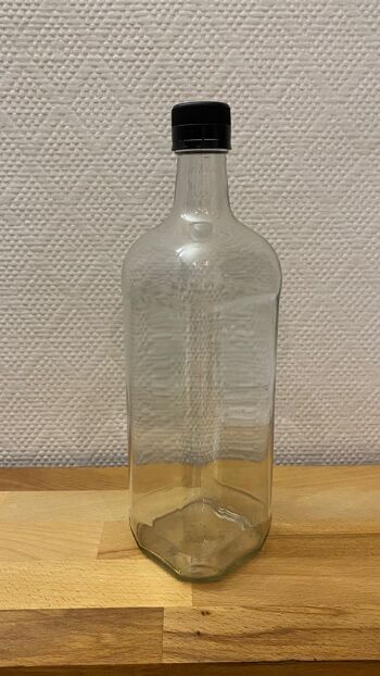 Compra Bottiglie in vetro da 1 litro + tappo a vite (scatola da 20 bottiglie)  senza codice a barre all'ingrosso