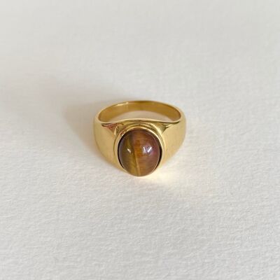 Anello con pietra ovale opale