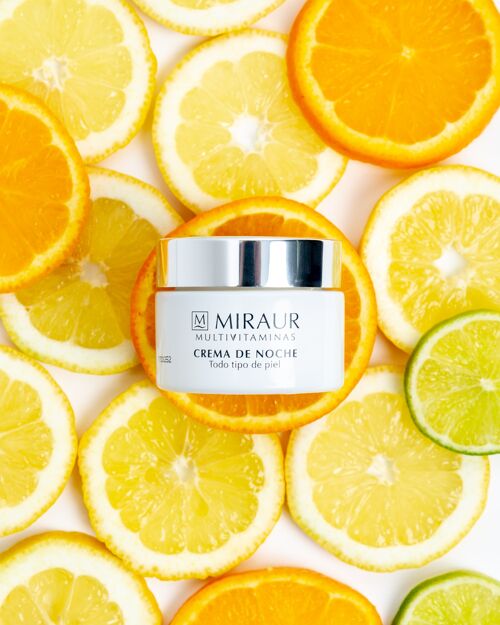 Crema Activa de Noche con Multivitaminas