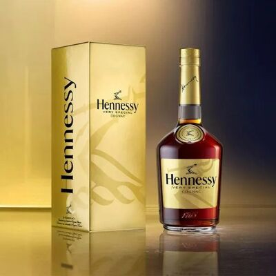 Hennessy Cognac 40% Coffret Cadeau Édition Limitée 0,7 L Doré