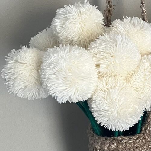 sustainable flower 'Lisa' off-white - pom pom flower - soft wool - 1 flower - handmade in Nepal - flowers pom pom