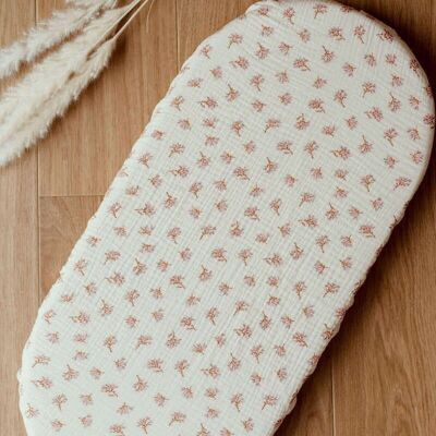 Ecru basket fitted sheet with pink flowers