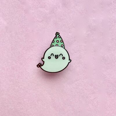 Pin de esmalte de fantasma de fiesta lindo que brilla en la oscuridad kawaii