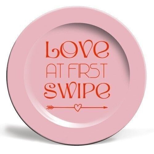 Plates 'Love at first swipe print'
