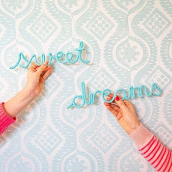 Sweet Dreams Rope Word Aqua- par Bombay Duck 2