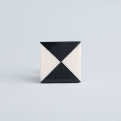 Square Knob White/Black Triangles- by Bombay Duck
