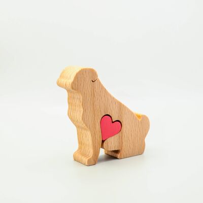 Hundefigur - handgefertigter Mops aus Holz mit Herz