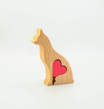 Figurine chien - Chihuahua en bois fait main avec coeur 3