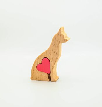 Figurine chien - Chihuahua en bois fait main avec coeur 2