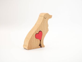 Figurine de chien - Golden Retriever en bois fait à la main avec coeur 3