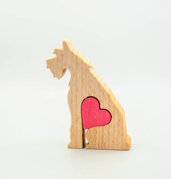 Figurine chien - Schnauzer en bois fait main avec coeur 2