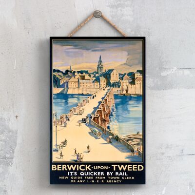 P0269 - Berwick Upon Tweed Poster originale della National Railway su una targa con decorazioni vintage