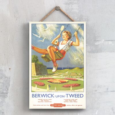 P0273 - Berwick Upon Tweed Walled Original National Railway Póster en una placa de decoración vintage