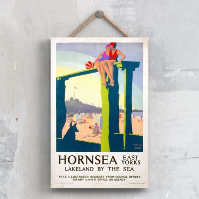 P0444 - Hornsea East Yorkshire Beach Ball Affiche originale des chemins de fer nationaux sur une plaque décor vintage