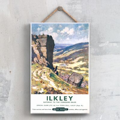 P0455 - Poster originale della National Railway di Ilkley Yorkshire su una targa con decorazioni vintage
