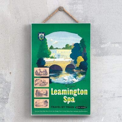 P0493 - Poster della ferrovia nazionale originale della pompa di Leamington Spa su una decorazione vintage della targa