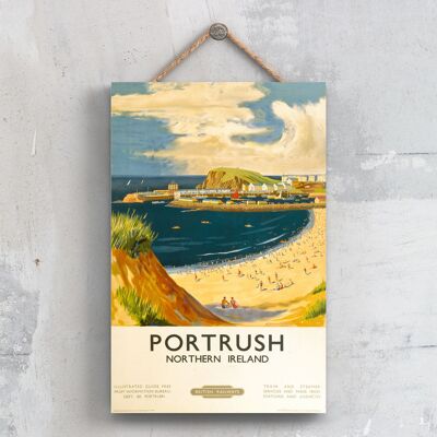 P0582 - Póster del Ferrocarril Nacional Original de Portrush Sand en una placa con decoración vintage