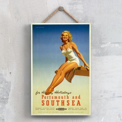 P0584 - Portsmouth Southsea Holidays Poster originale della National Railway su una targa con decorazioni vintage