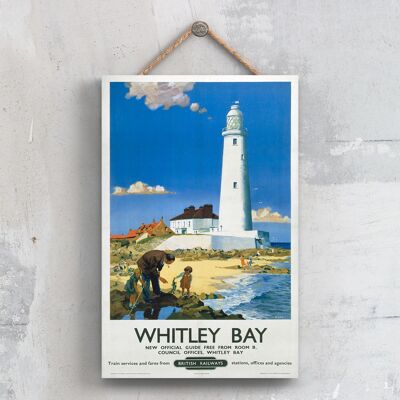 P0692 - Cartel original del ferrocarril nacional del faro de Whitley Bay en una placa de decoración vintage