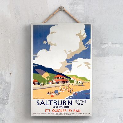 P0723 - Yorkshire Saltburn By The Sea Poster originale della National Railway su una targa con decorazioni vintage