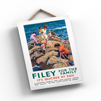 P0876 - Filey For Family Poster originale delle ferrovie nazionali su una targa con decorazioni vintage